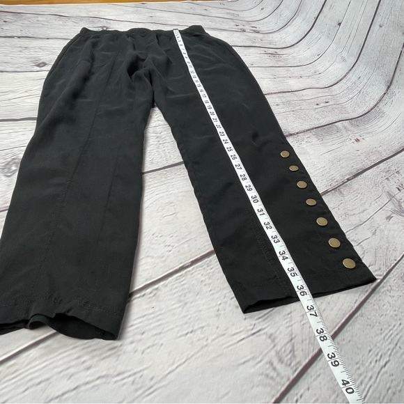 SOFT SURROUNDINGS Metro studded black ankle pants, size S Petite - Picture 10 of 11